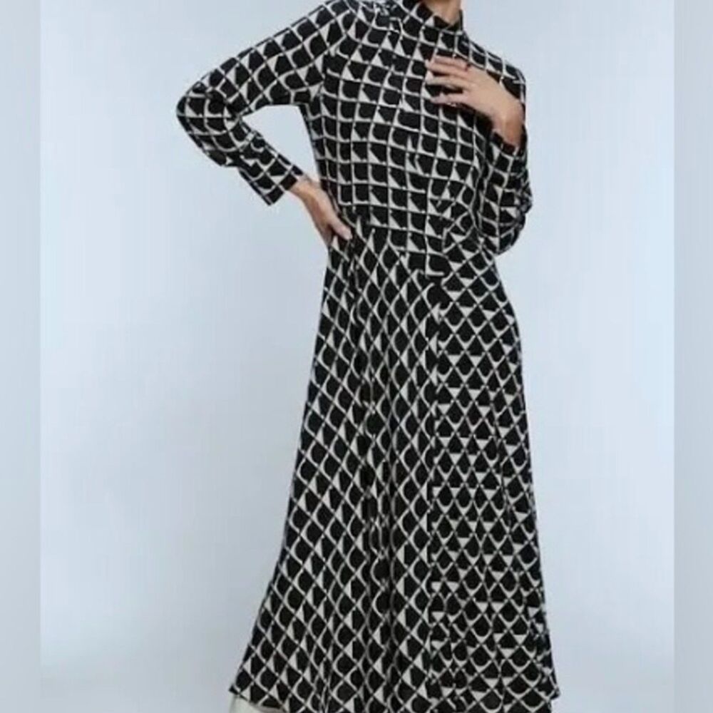 ZARA Black Cream Geometric Print Mock Neck Long Sleeve Maxi Dress M Pleated